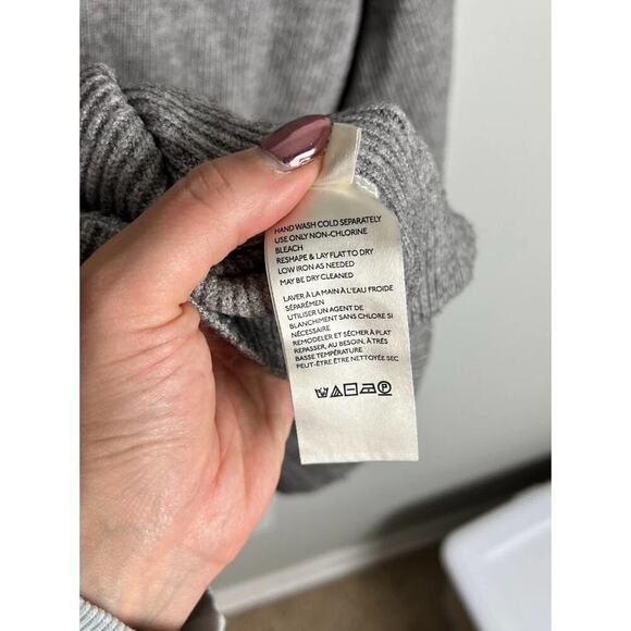 Free People Grey Ribbed Turtleneck Sweater Slouchy Cozy Knit Pullover Size XS - Picture 2 of 5